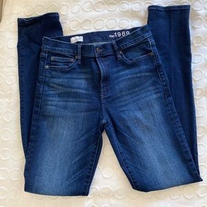 GAP Like new Straight Leg Jeans Tall/Long